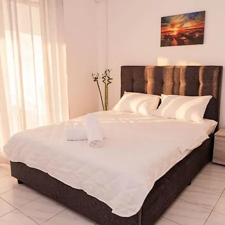 Minodoras 아파트 *